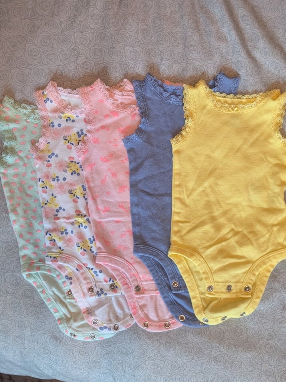 Bundle of 5 Carter's Onesies (0-3mo)